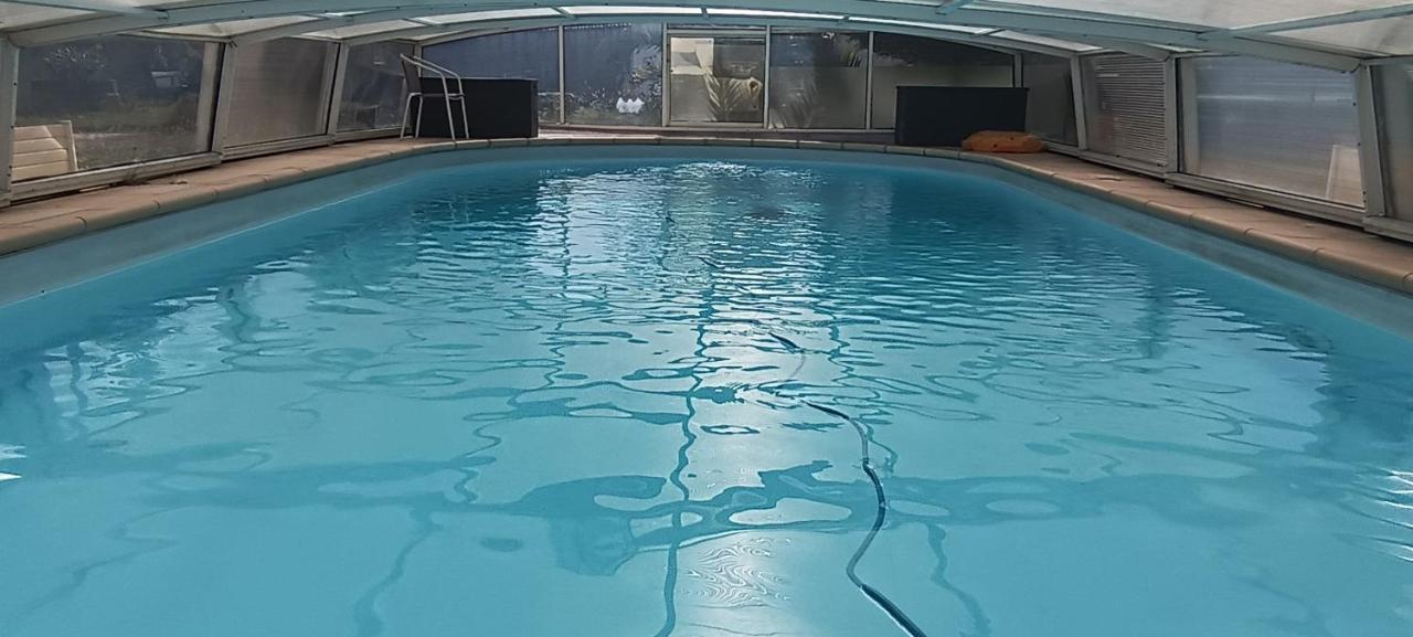 Charmante Maison Avec Piscine Anneyron ภายนอก รูปภาพ